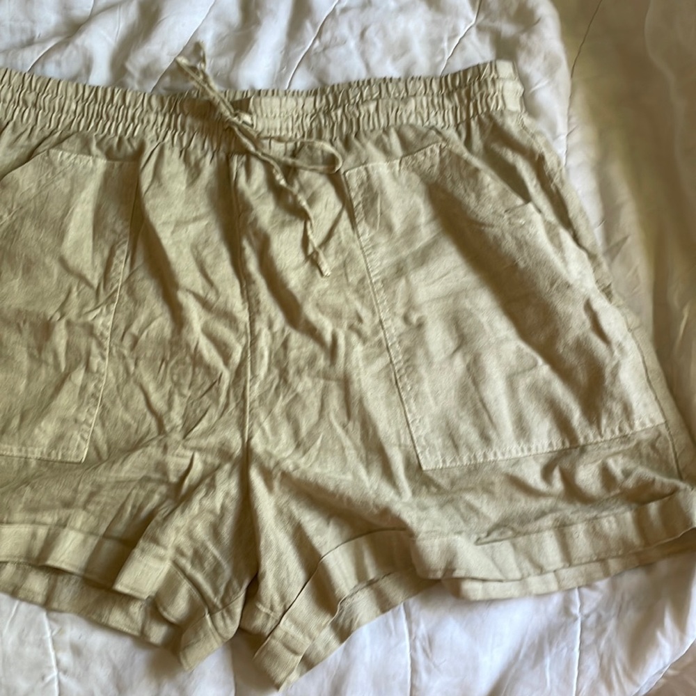 Universal Thread Linen Shorts